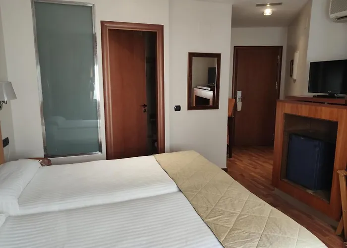 Carlos V MalagaAlbergo